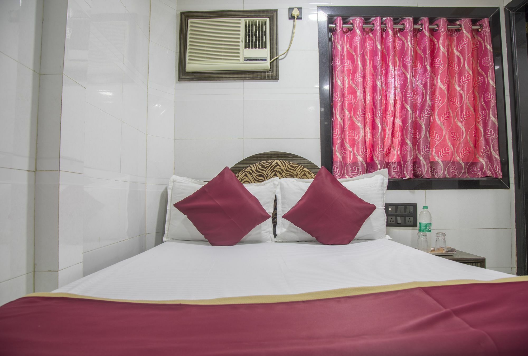 Relax Guest House Mumbai Exterior photo
